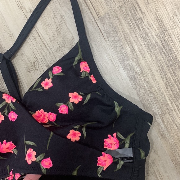 PINK Sport Ditsy Floral Two Piece Criss Cross Bikini Swimsuit Shorts Small - Picture 3 of 12